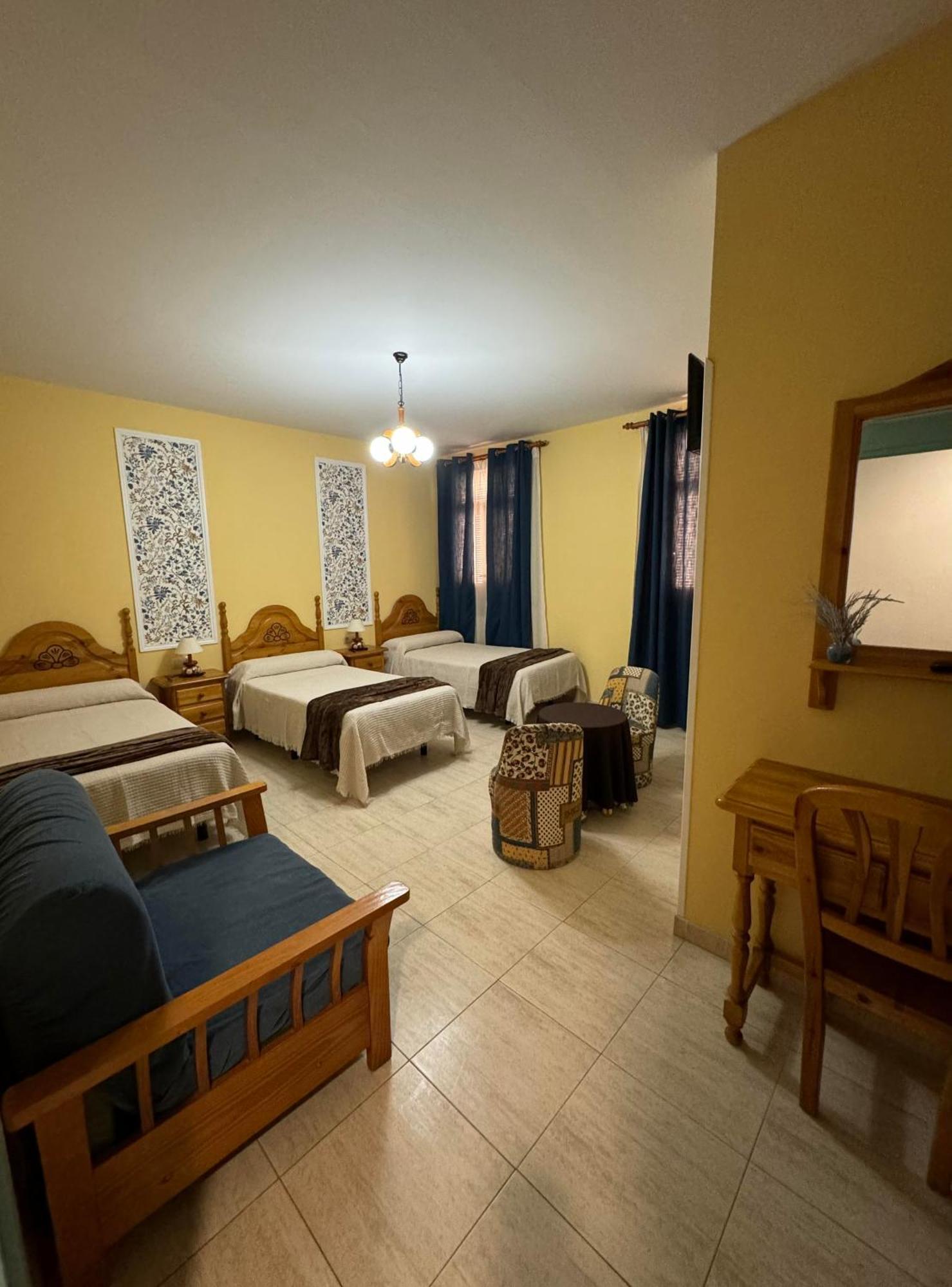 Hostal Joaquin Las Ventas con Pena Aguilera Eksteriør billede